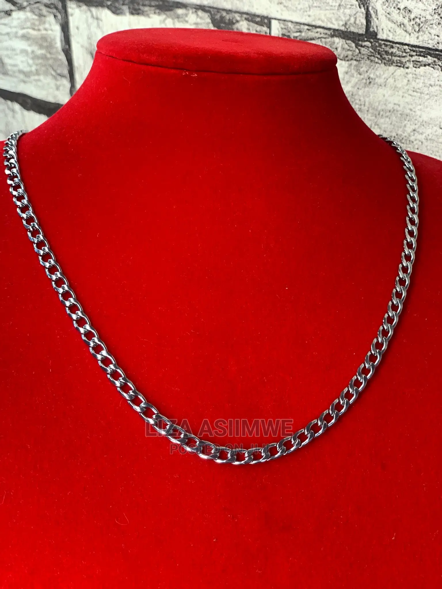Men’S Simple Necklaces Available