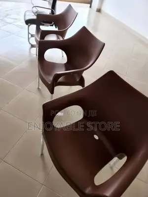 Plastic VIP Steel Leged Chairs