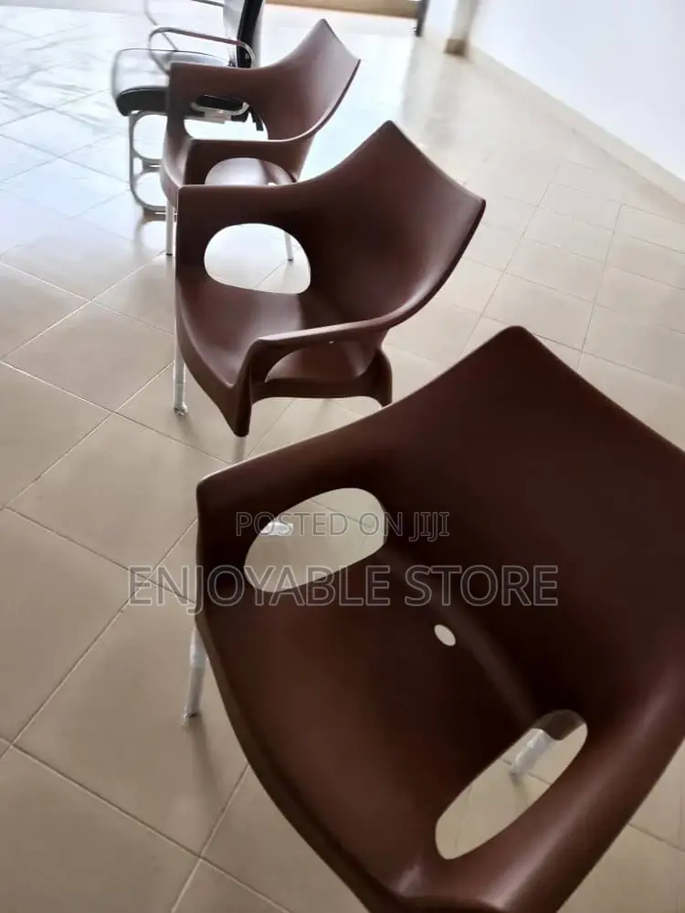 Plastic VIP Steel Leged Chairs
