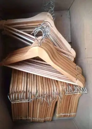 Classic Wood Hangers - 12 Pieces