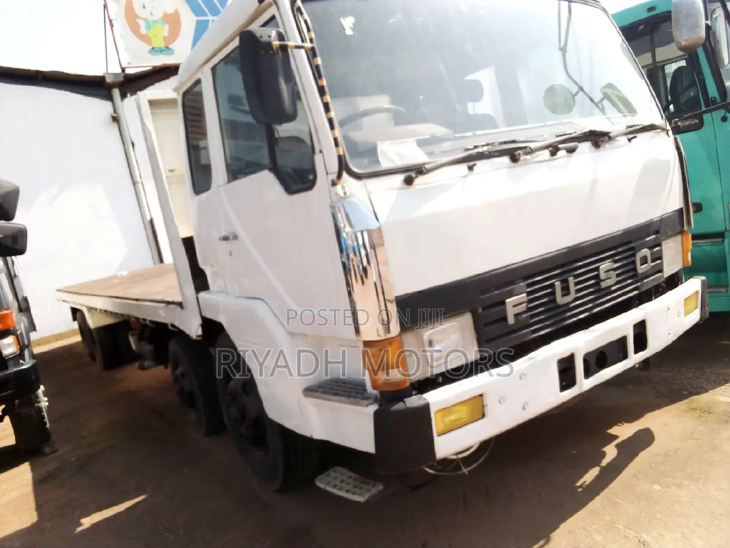 Fuso Low Bed