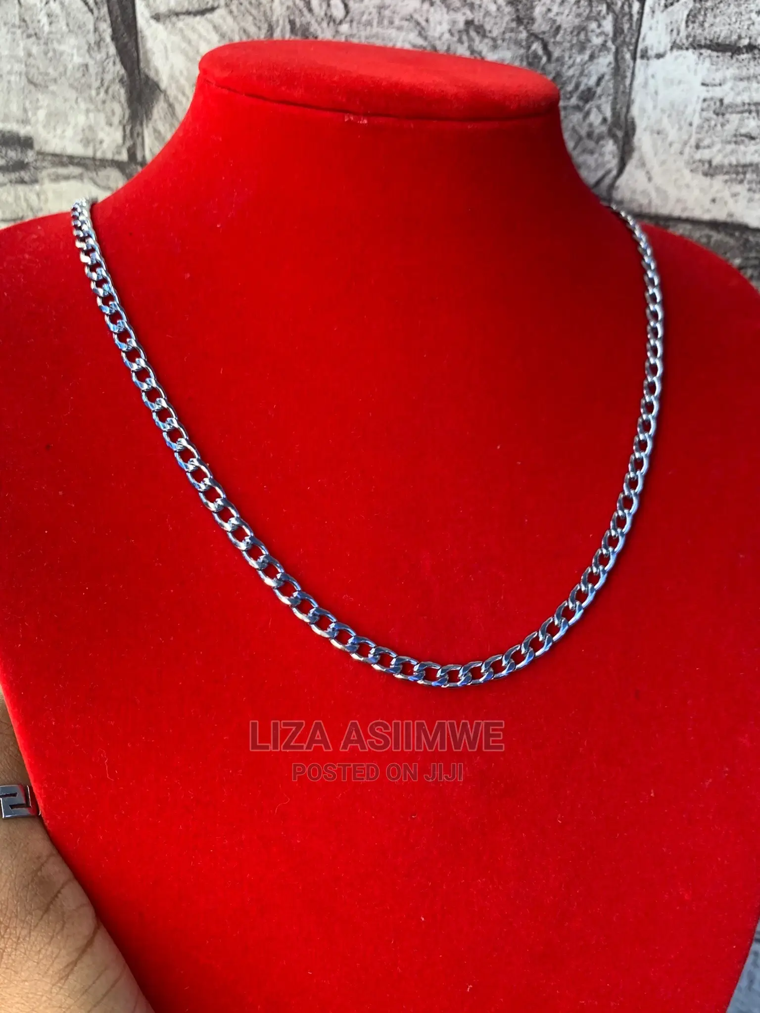 Men’S Simple Necklaces Available