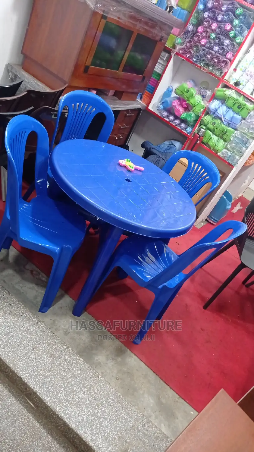 4seaters Plastic Restaurant Set