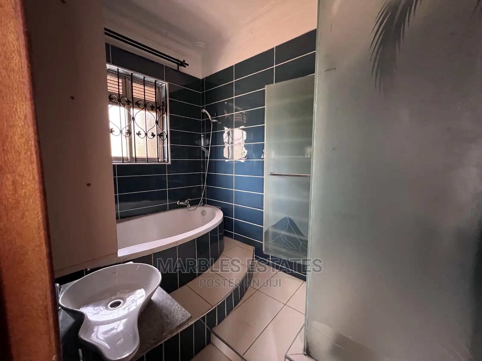 5bdrm House in Butabika, Central Division for Rent