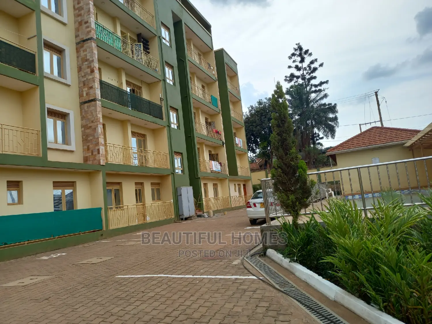 Furnished 2bdrm Condo in Bukoto, Central Division for Sale
