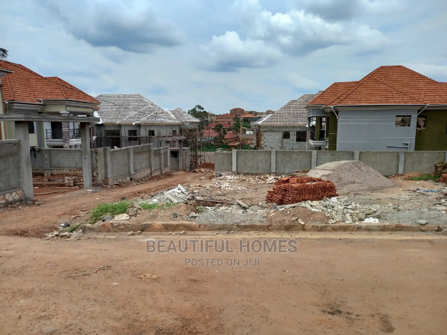 Furnished 6bdrm Duplex in Bukoto, Central Division for Sale