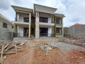 Furnished 6bdrm Duplex in Kisaasi Near Bukoto, Central Division