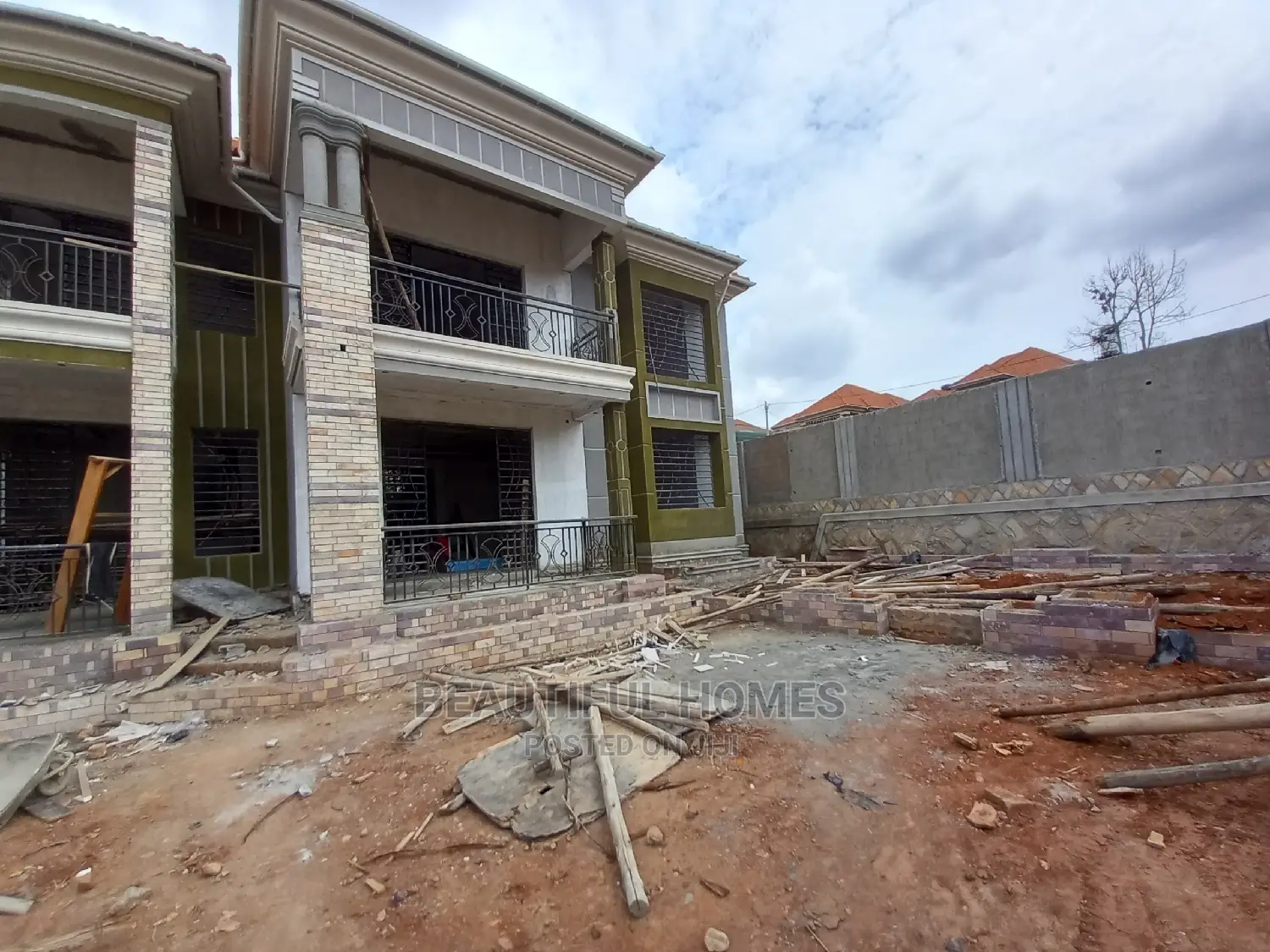 Furnished 6bdrm Duplex in Kisaasi Near Bukoto, Central Division