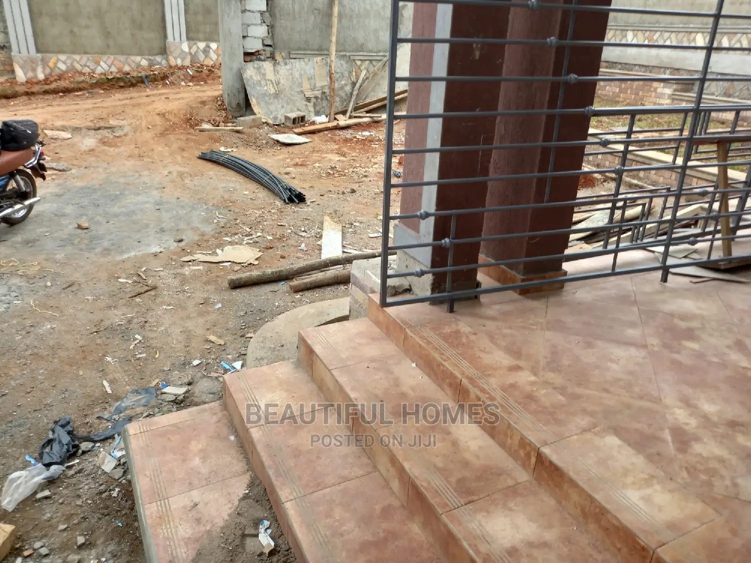 Furnished 6bdrm Duplex in Kisaasi, Central Division for Sale