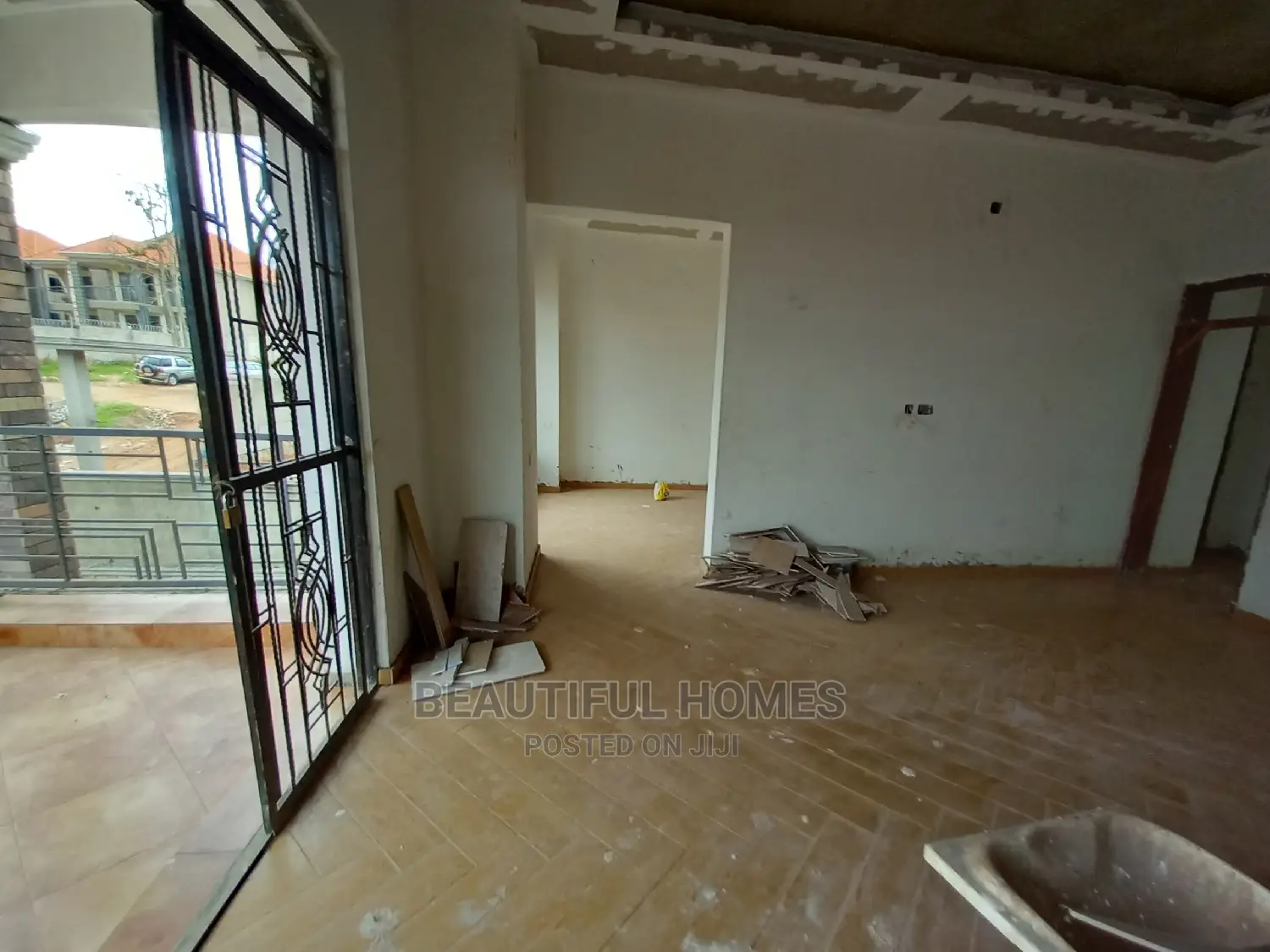 Furnished 6bdrm House in Kisaasi, Central Division for Sale