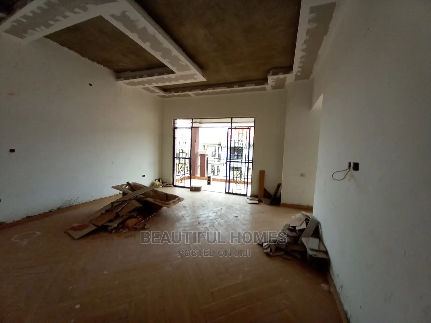 Furnished 6bdrm Mansion in Kisaasi, Central Division for Sale