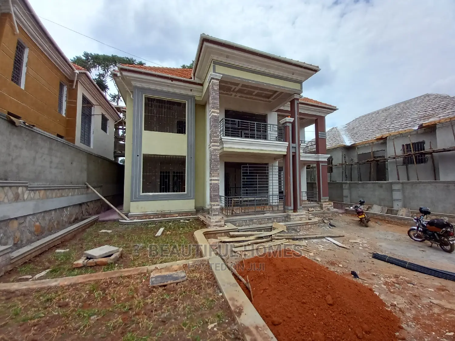 Furnished 6bdrm Mansion in Kisaasi Corporate, Central Division