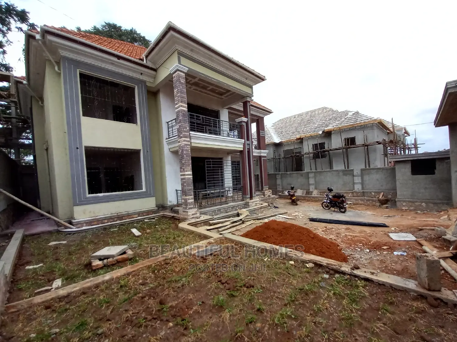 Furnished 6bdrm Mansion in Kisaasi Tarmacked, Central Division