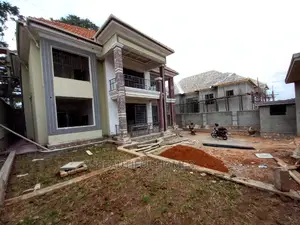Furnished 6bdrm Mansion in Kisaasi Tarmacked, Central Division