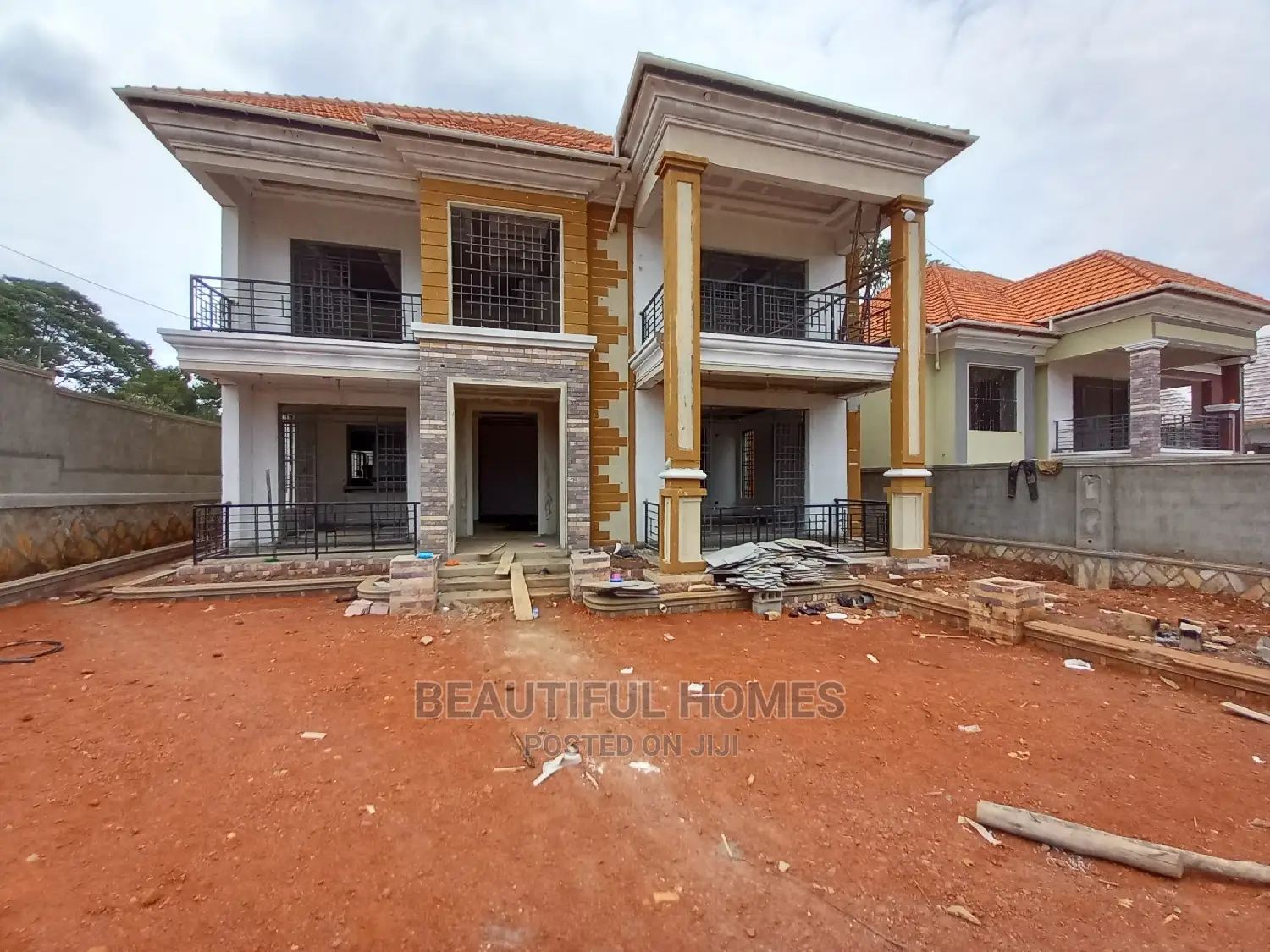 Furnished 6bdrm Mansion in Kisaasi Fancy, Central Division for Sale