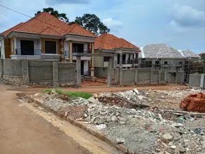 Furnished 6bdrm Duplex in Kisaasi, Central Division for Sale