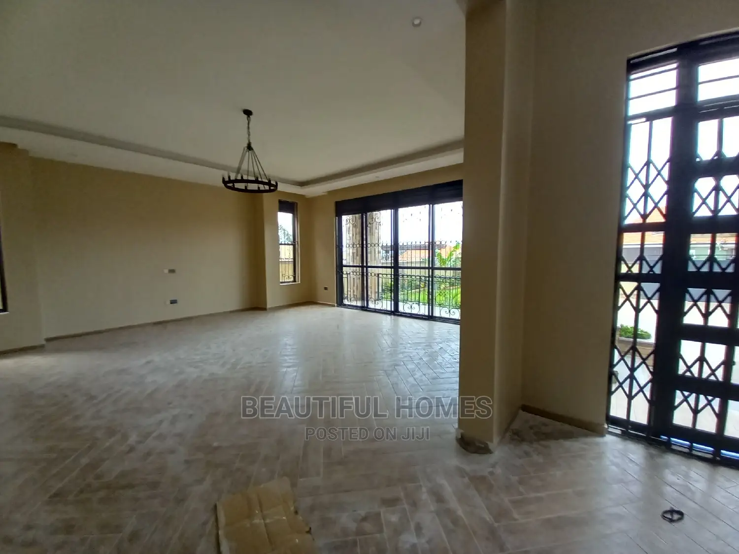 Furnished 6bdrm Mansion in Kisaasi High, Central Division for Sale
