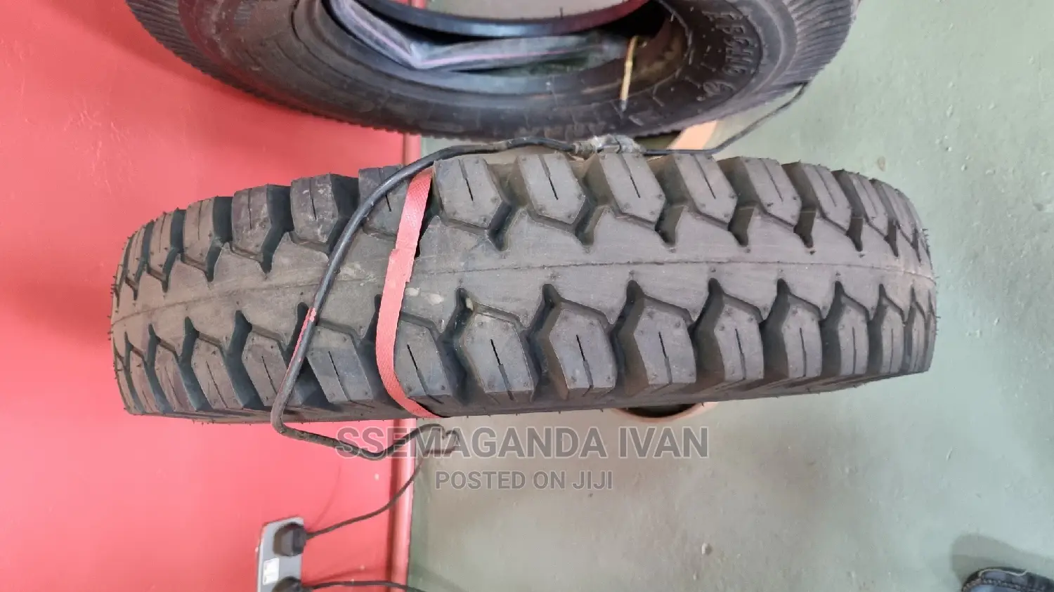 700r15 Appollo Tyres