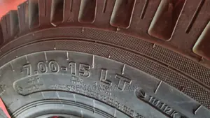 700r15 Appollo Tyres