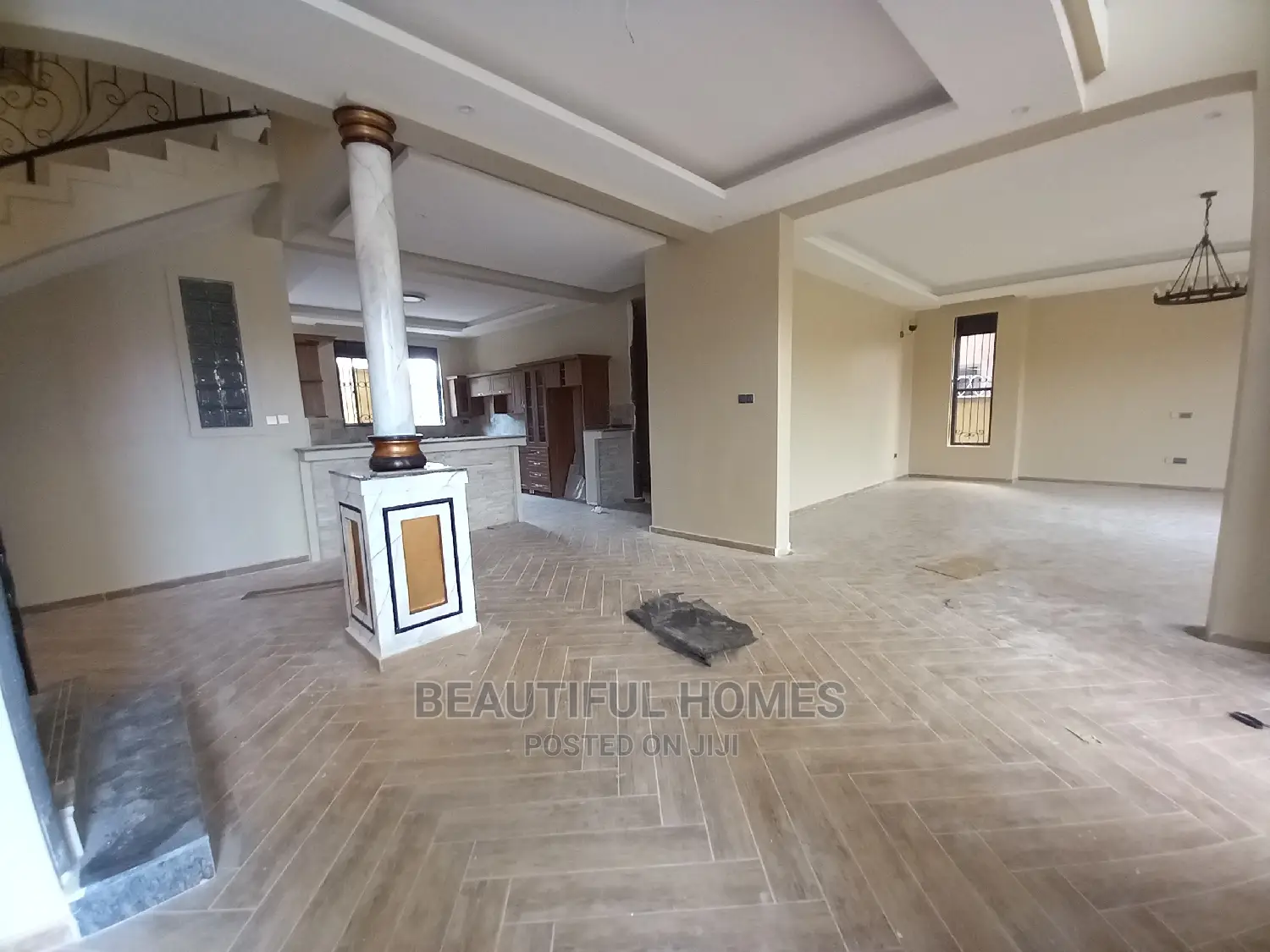 Furnished 6bdrm Mansion in Kisaasi Kings, Central Division for Sale