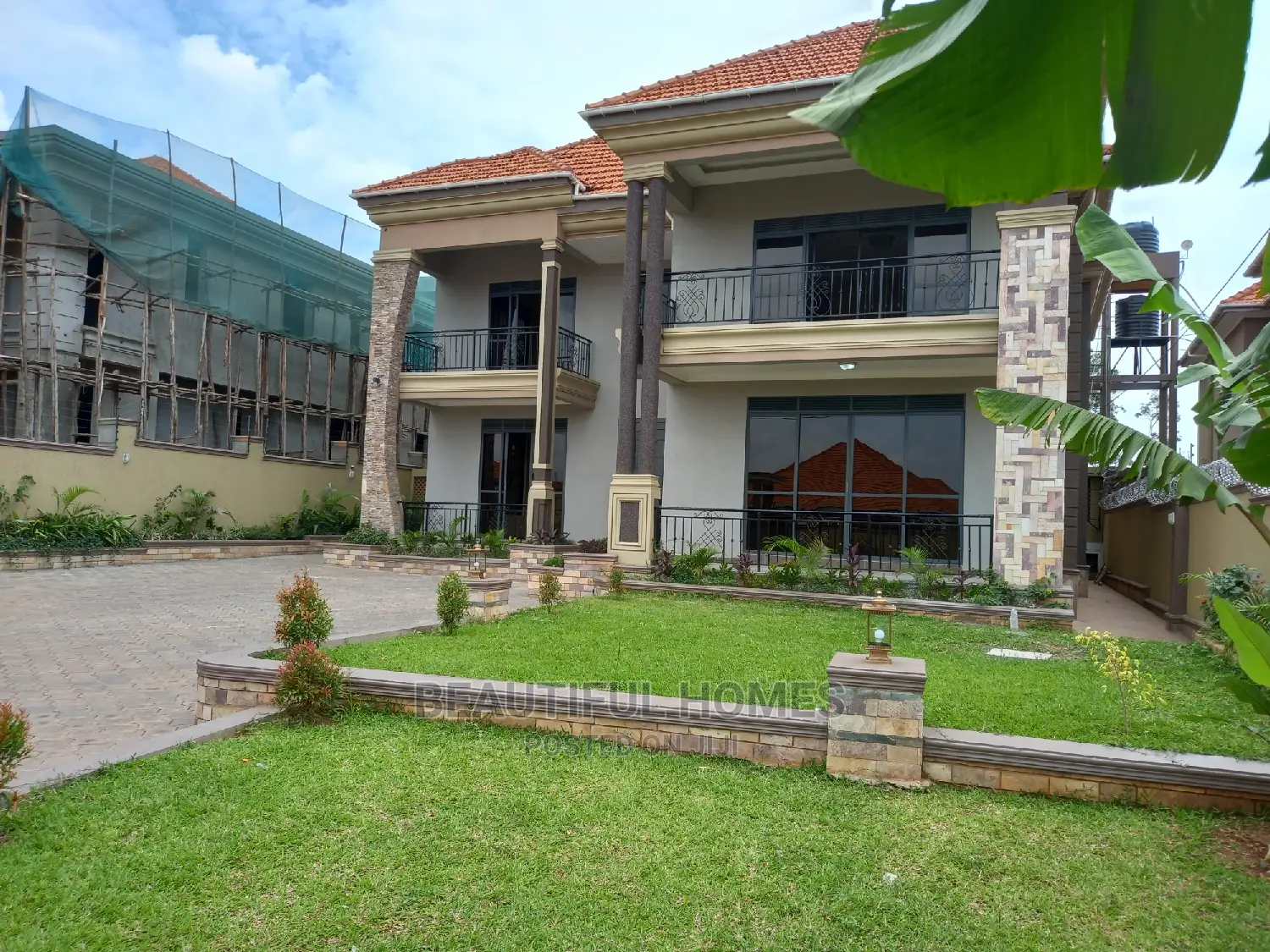 Furnished 6bdrm House in Kisaasi Corporate, Central Division for Sale
