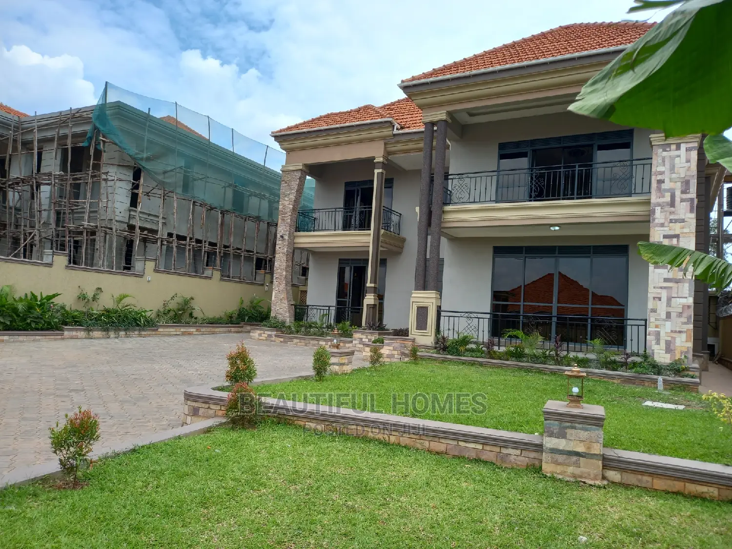 Furnished 6bdrm House in Kisaasi Corporate, Central Division for Sale