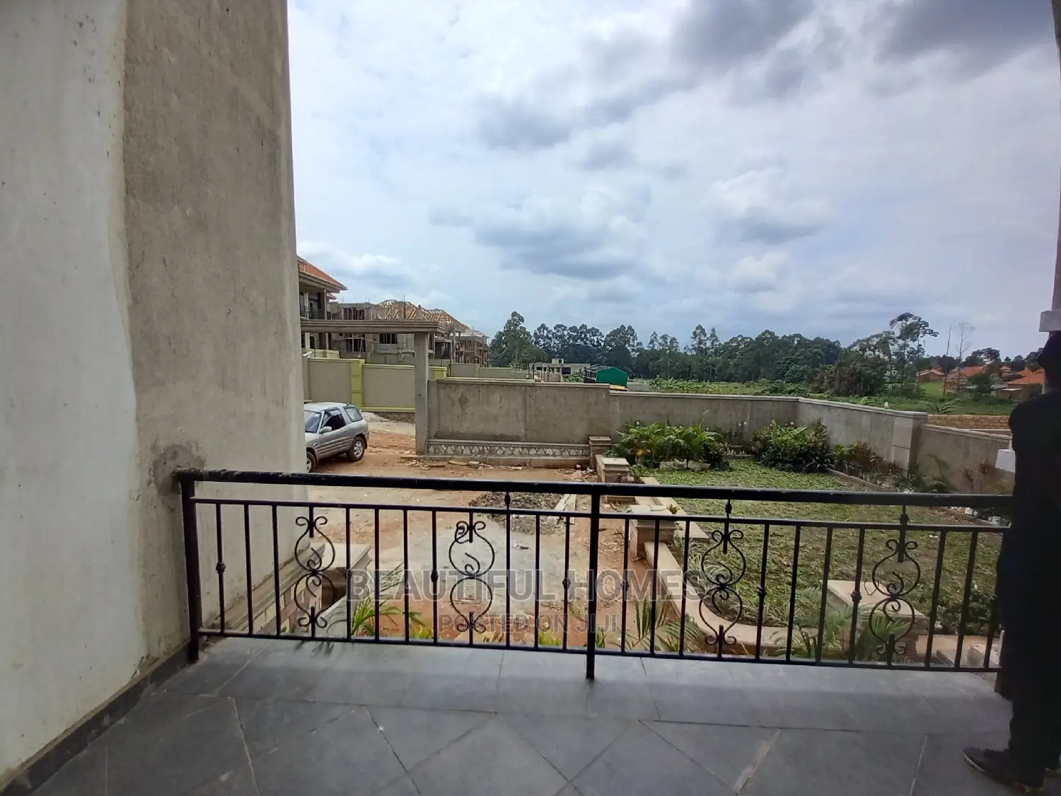 Furnished 6bdrm Mansion in Kisaasi Tarmack, Central Division for Sale
