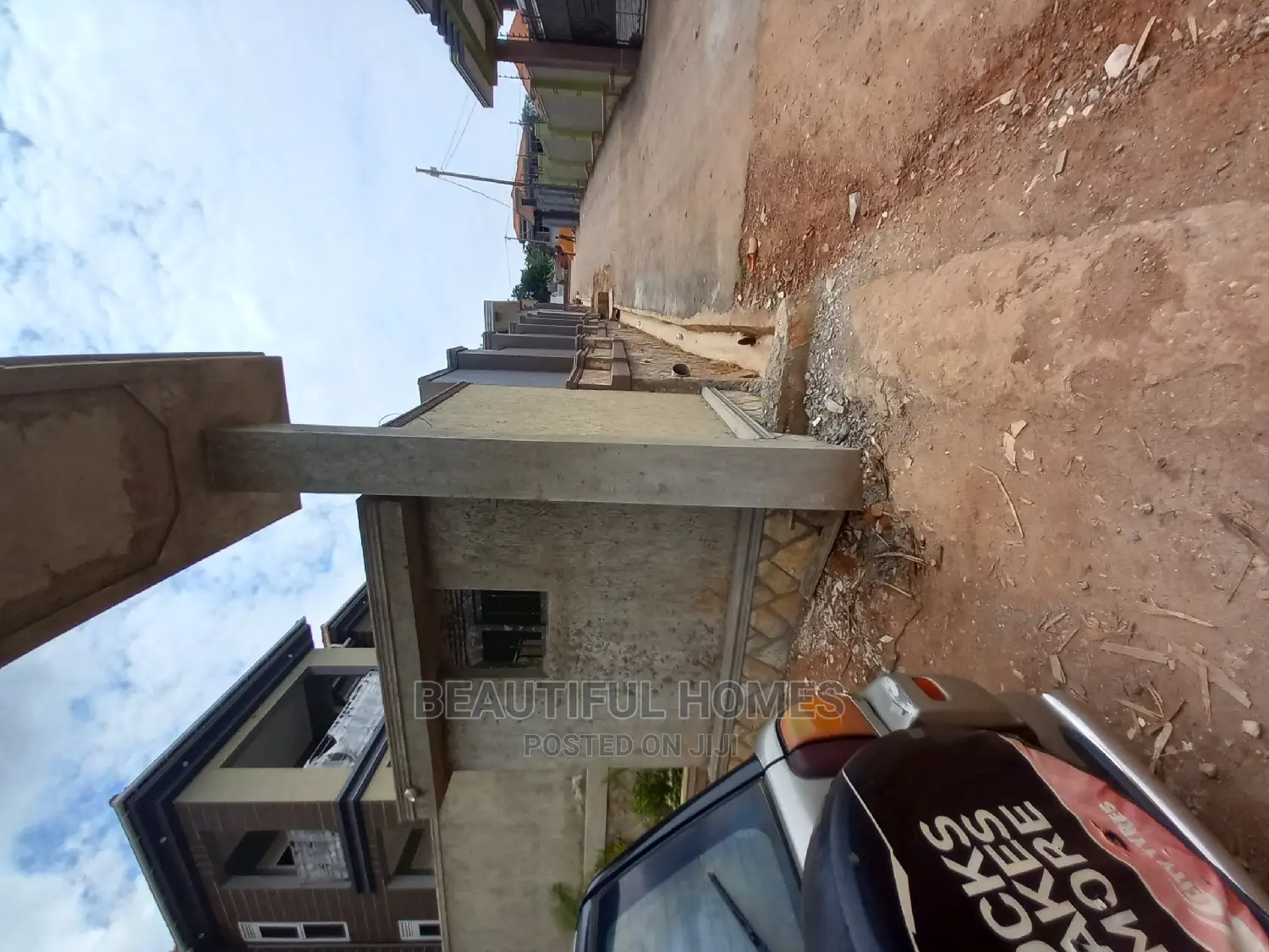 Furnished 6bdrm Mansion in Kisaasi Tarmack, Central Division for Sale