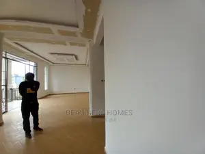 Furnished 6bdrm Mansion in Kisaasi Rich, Central Division for Sale