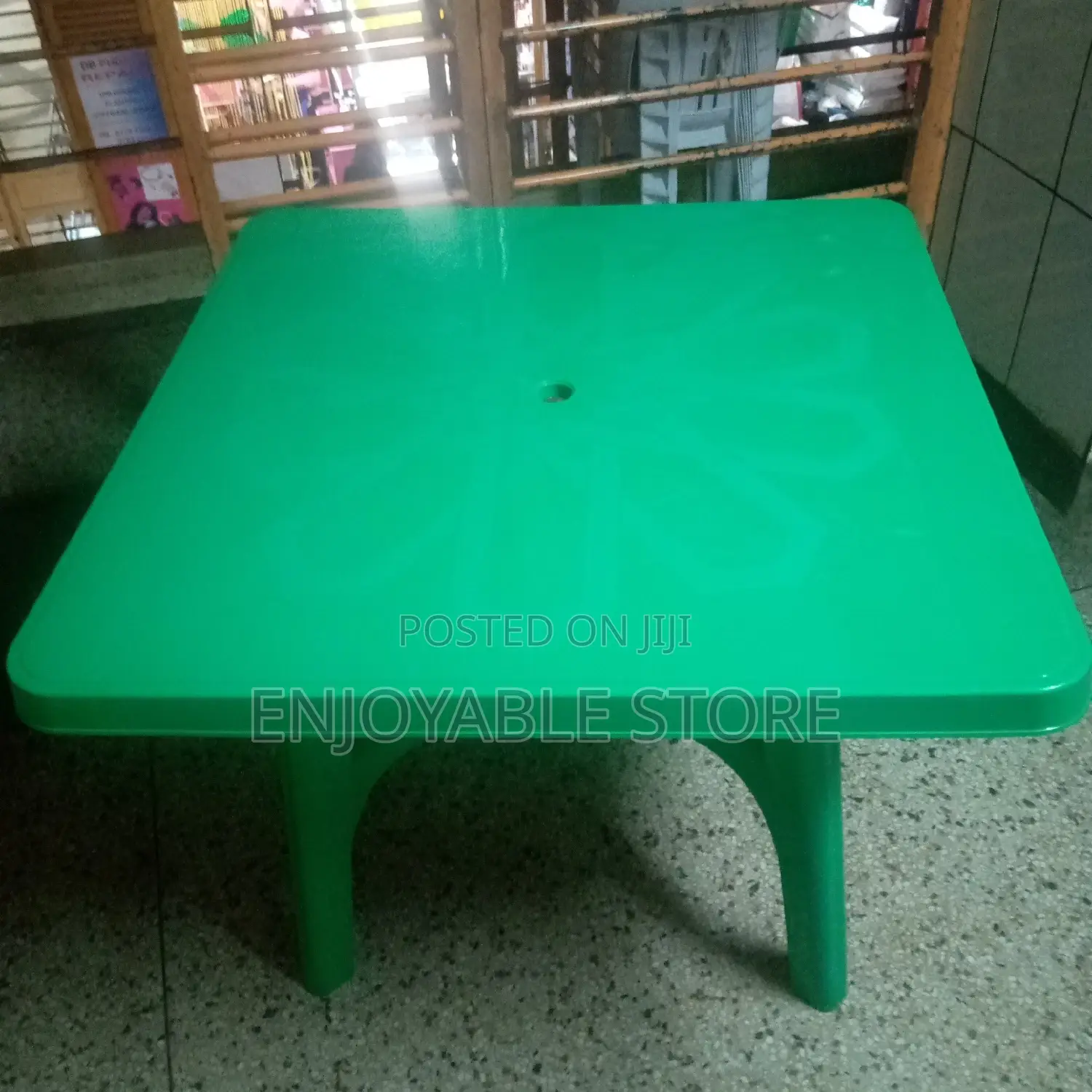 Plastic Square Table