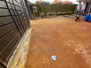 Furnished 6bdrm Duplex in Kisaasi Tarmacked, Central Division for Sale