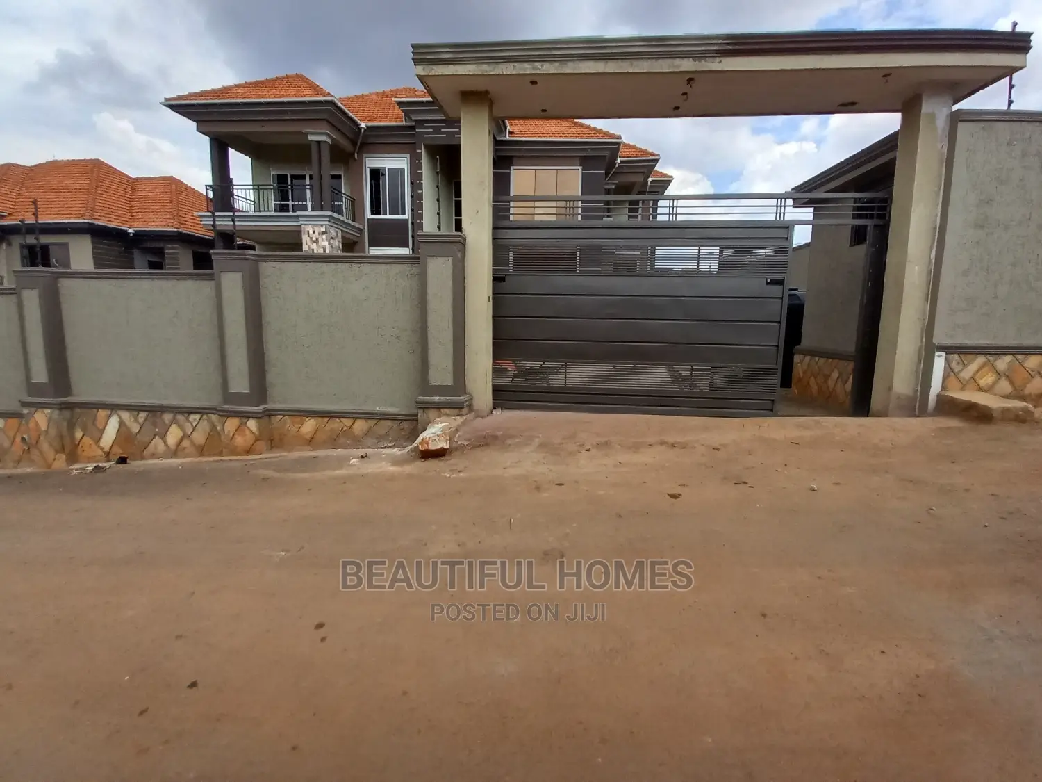 Furnished 6bdrm Mansion in Kisaasi, Central Division for Sale