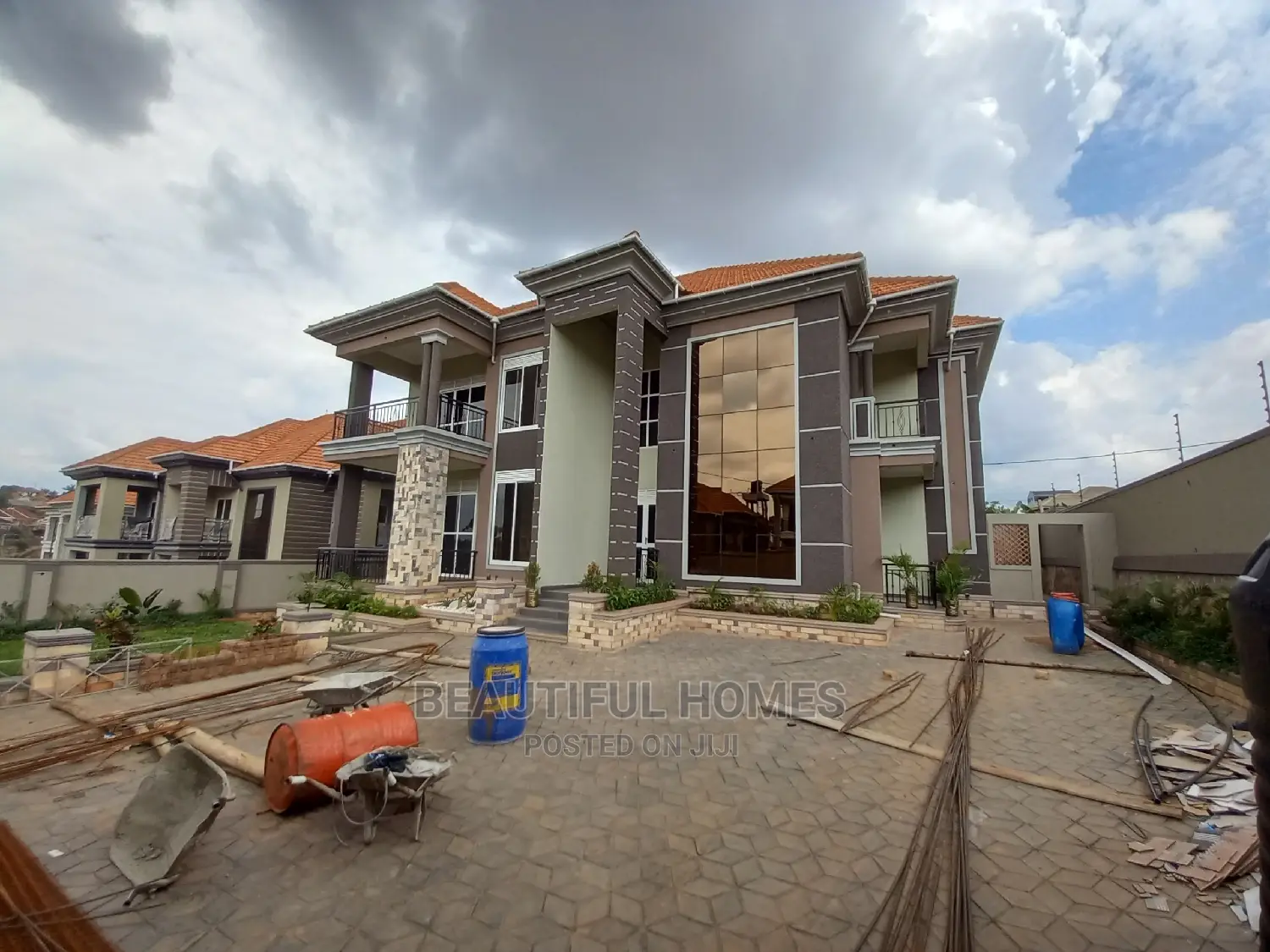 Furnished 7bdrm Mansion in Kisaasi, Central Division for Sale