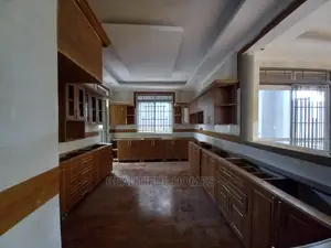 Furnished 7bdrm Mansion in Kisaasi, Central Division for Sale