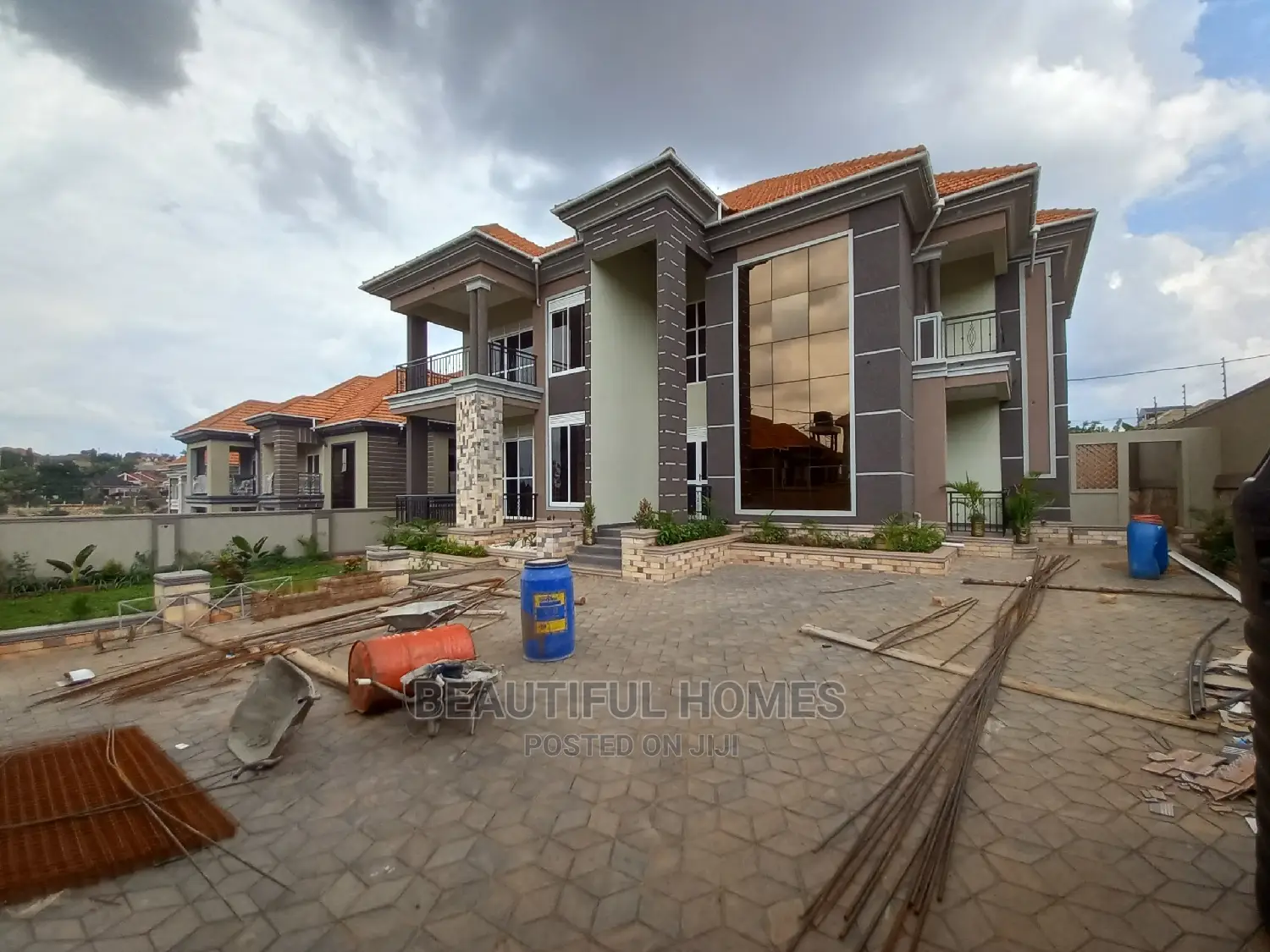 Furnished 7bdrm Mansion in Kisaasi Tarmack, Central Division for Sale