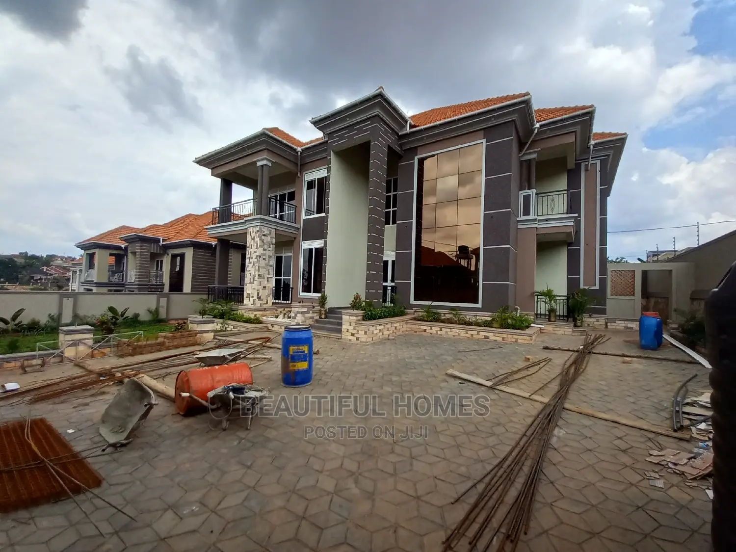 Furnished 7bdrm House in Kisaasi Rich, Central Division for Sale