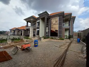 Furnished 7bdrm House in Kisaasi Rich, Central Division for Sale