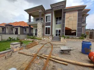 Furnished 7bdrm Mansion in Kisaasi First Class, Central Division