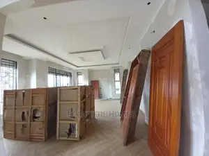 Furnished 7bdrm House in Kisaasi Rich, Central Division for Sale