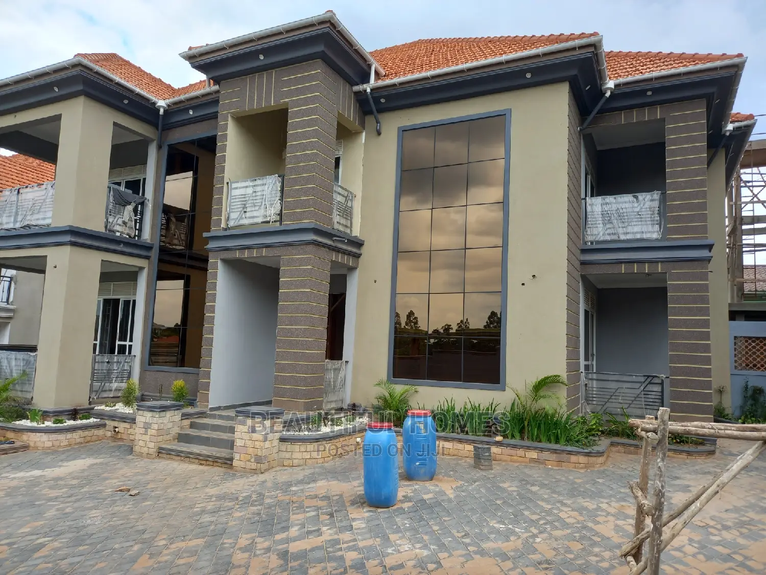 Furnished 7bdrm Mansion in Kisaasi, Central Division for Sale