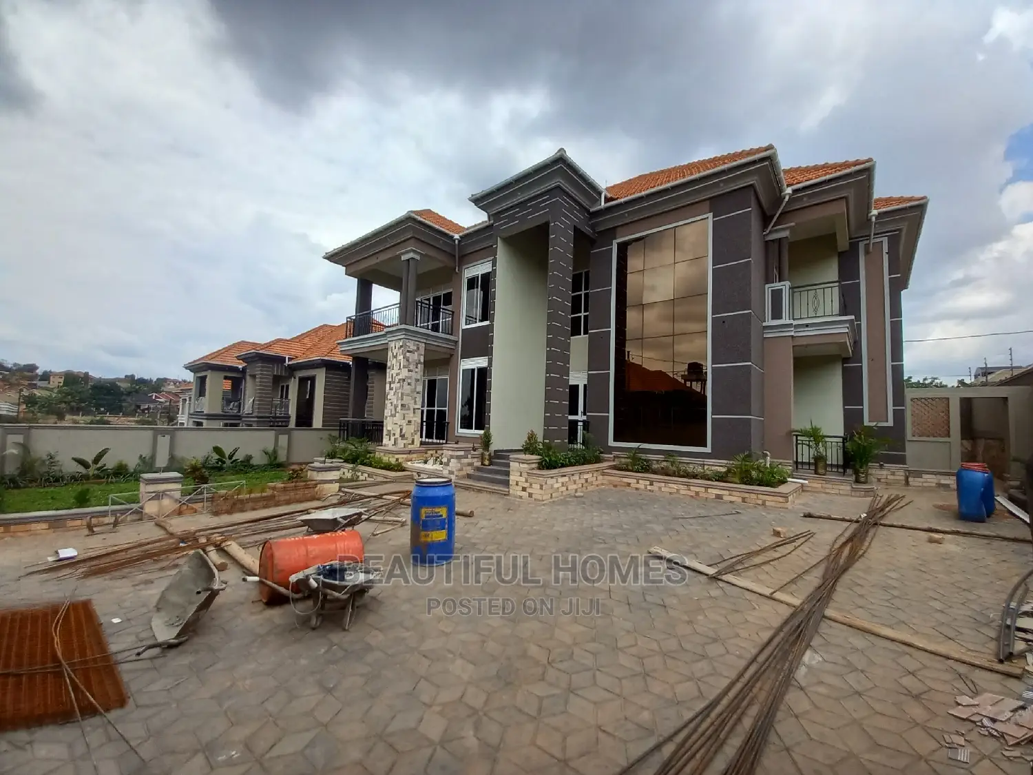 Furnished 7bdrm Mansion in Kisaasi First Class, Central Division