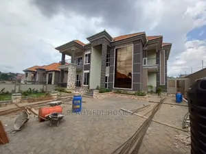Furnished 7bdrm Mansion in Kisaasi First Class, Central Division