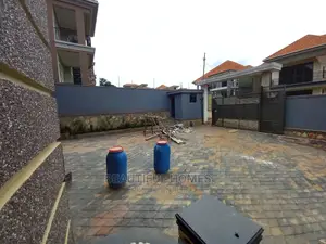 Furnished 7bdrm Mansion in Kisaasi First Class, Central Division