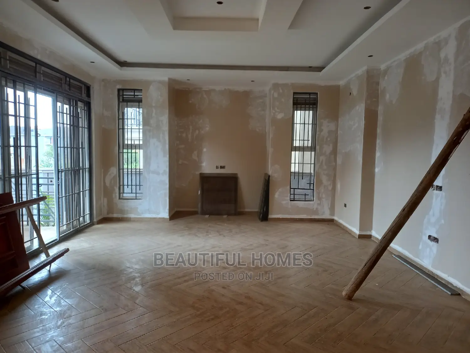 Furnished 7bdrm Mansion in Kisaasi Tarmack, Central Division for Sale