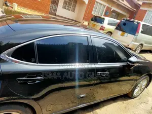 WINDSCREEN GLASS Of Cars