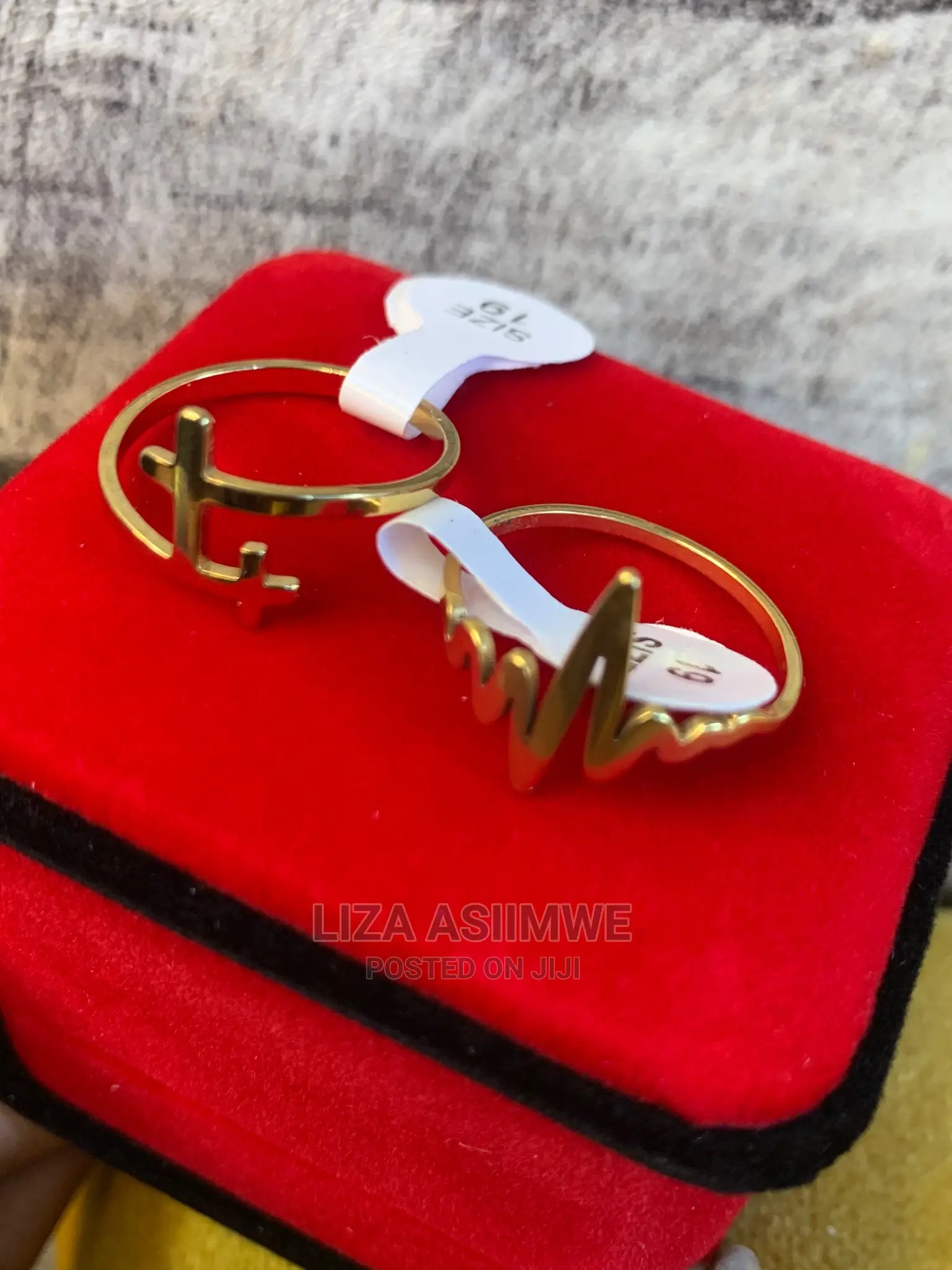 Classy and Simple Rings Available