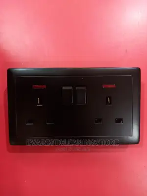 Double Socket Black. V. M