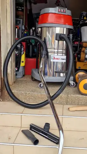 100 Litre Vaccum Cleaner