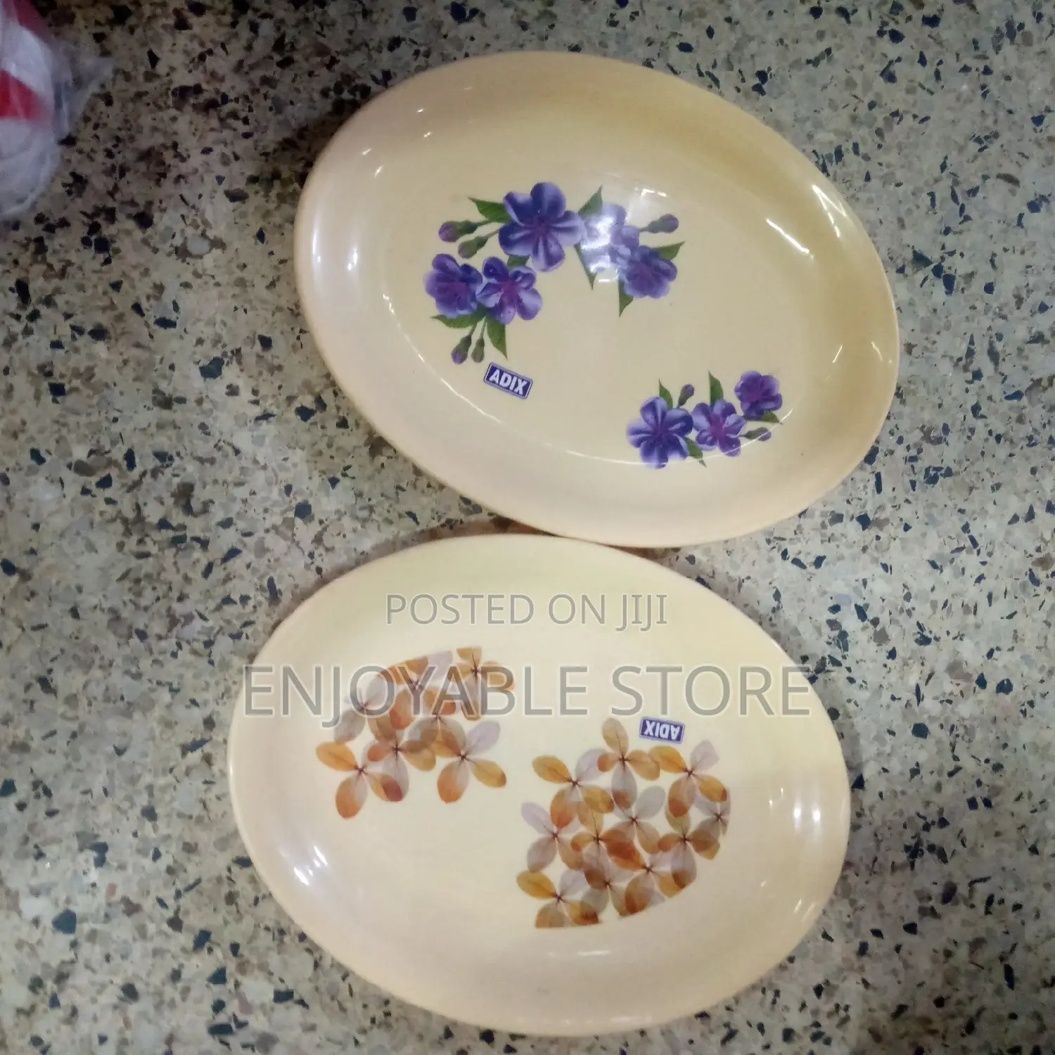 Plastic Plates 12pcs