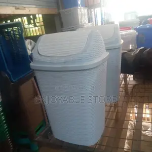 Plastic Office Dust Bin